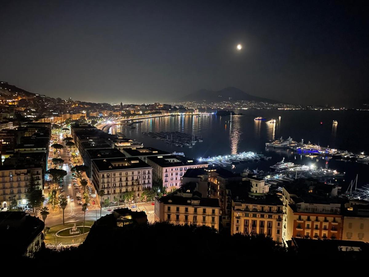 Caracciolo18 - Gb Daire Napoli Dış mekan fotoğraf